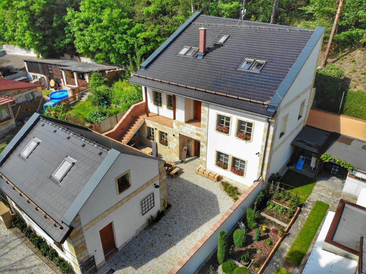 Penzion Stodola Bela pod Bezdezem Exterior foto